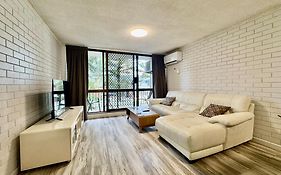 Trickett Gardens Holiday Inn